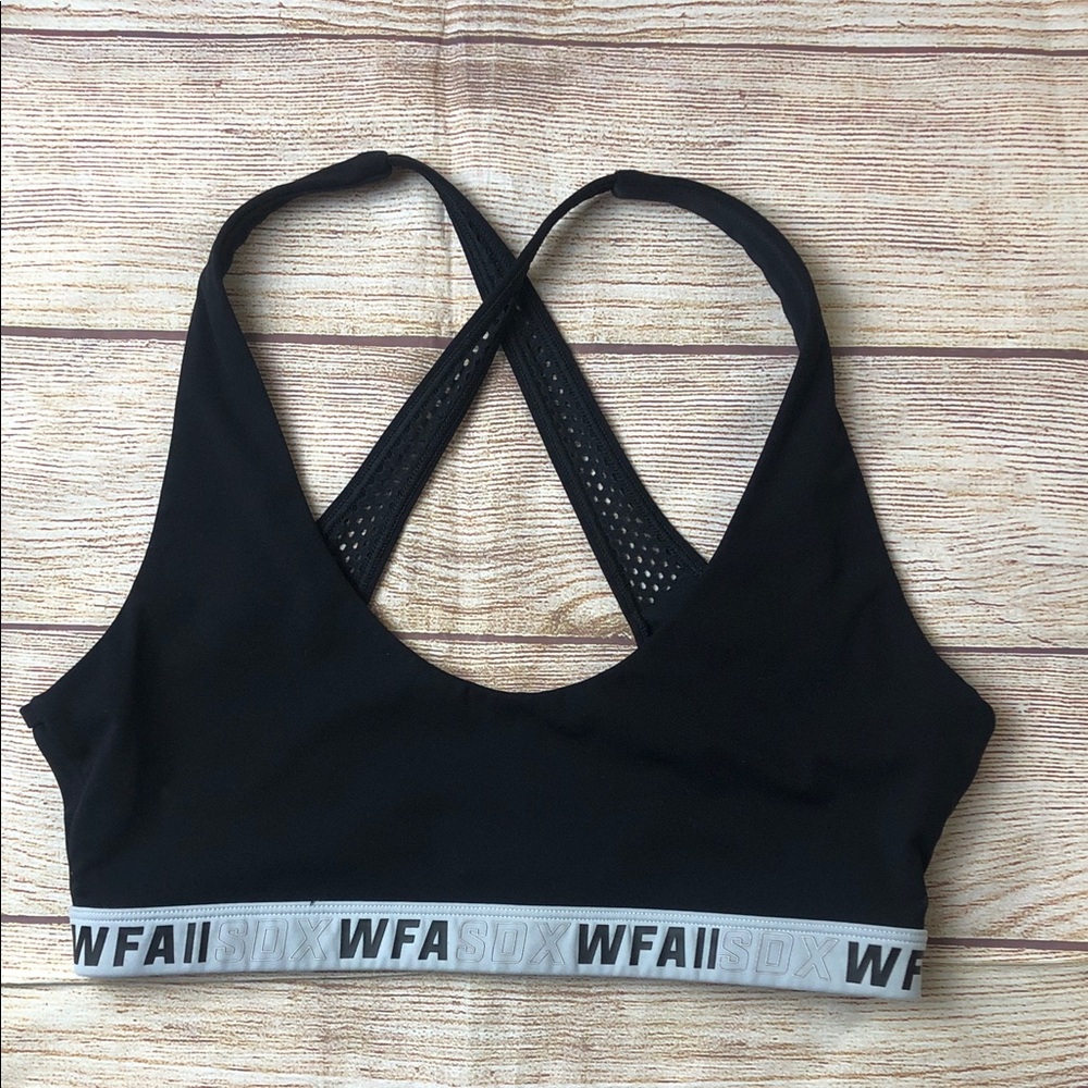 Sarah’s Day x White Fox‎ Athletics Black Sports Bra 🩵